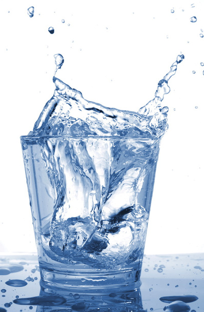 wylewanie wody - Zdjęcie, obraz