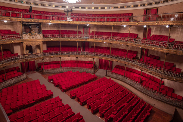 Plano de la zona de audiencia de un teatro clásico
 - Foto, Imagen