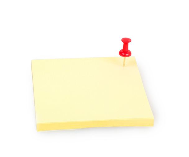 κενό κίτρινα κολλώδη σημείωση με καρφίτσα σημειώματος κόκκινο - Φωτογραφία, εικόνα