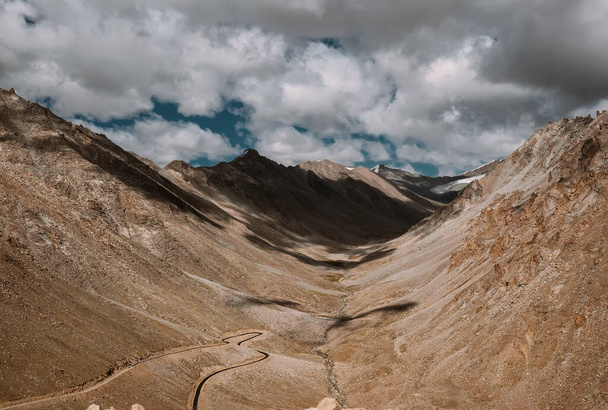 Mountain hills in Ladakh - Foto, imagen