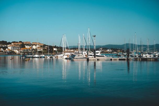 Boats docked in the port of Sanxenxo in Pontevedra, Galicia - Foto, immagini