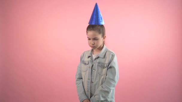 A sad girl is forced to celebrate a birthday without family and friends. - Кадры, видео