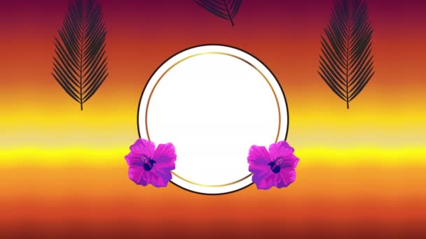 γεια αφίσα καλοκαιρινών διακοπών με τροπικά λουλούδια και φύλλα στην παραλία - Πλάνα, βίντεο