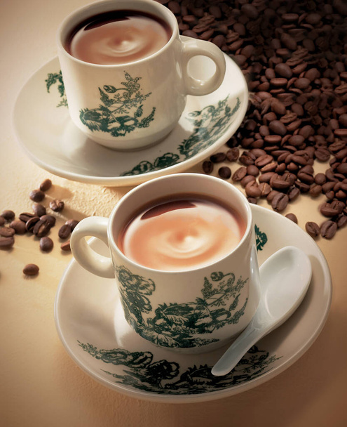 Café tradicional chinês oriental e chá com grãos de café
 - Foto, Imagem