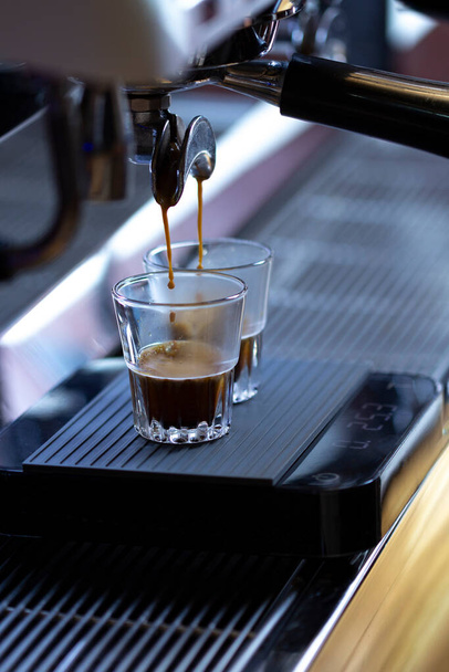 professional coffee machine makes espresso - Fotoğraf, Görsel