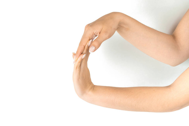 Вправи з пальцями. Жіночий заряд пальця, стретч-терапія для захисту від болю зап'ястя ізольовані на білому тлі. Здорові вправи для тренування. Масаж рук жінки для захисту синдрому зап'ястя тунелю
. - Фото, зображення