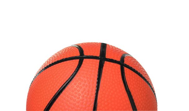 Pelota para jugar al baloncesto sobre fondo blanco
 - Foto, imagen