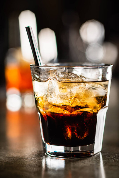 cocktail in the bar - Фото, зображення