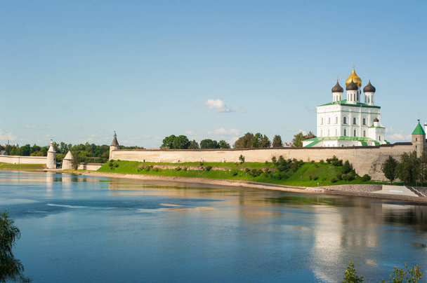Kremlin Torre de la ciudad de Pskov, Rusia, Federación Rusa - Foto, imagen
