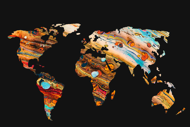 Ruwweg geschetste wereldkaart met een kleurrijke achtergrond patronen - Foto, afbeelding