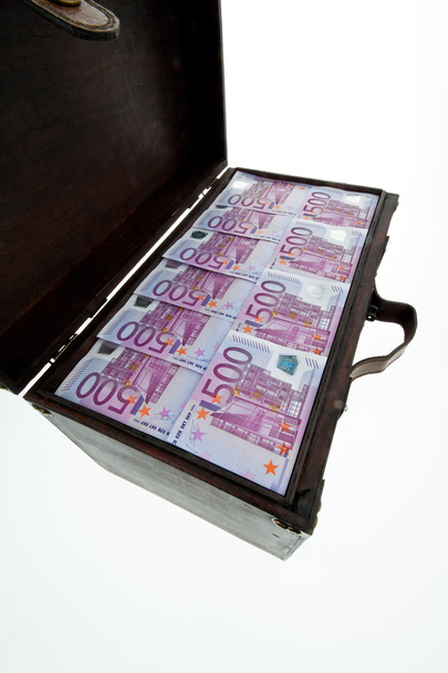 Chest with euro banknotes. financial crisis, crisis, shu - Foto, imagen