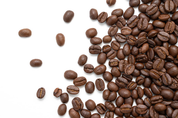 Coffee beans isolated on white background. close up. - Valokuva, kuva