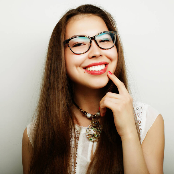 calm and friendly woman with glasses - Φωτογραφία, εικόνα