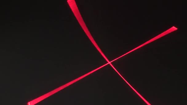 Laserová vizualizace křížového optického navádění. Laserové přístroje jsou vysoce přesné a spolehlivé. - Záběry, video