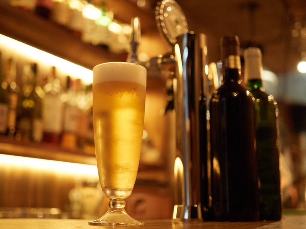 Μπύρα σε ιαπωνικό μπαρ - Φωτογραφία, εικόνα