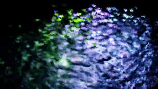 豪華なスイミングプールに光の党の反射のぼやけの形の心 - 映像、動画