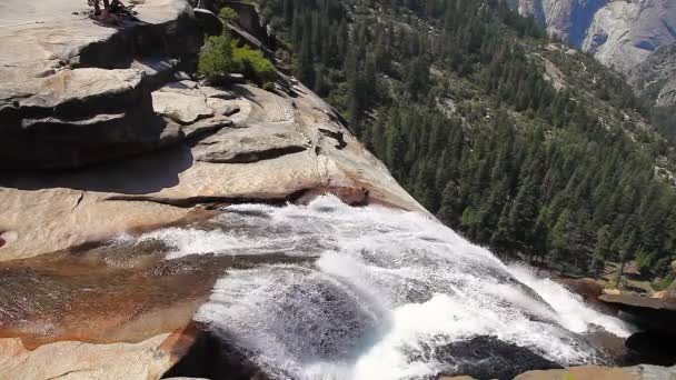 Водопад Йосемити Невада - Кадры, видео