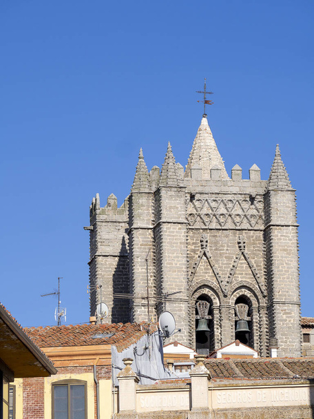 Bâtiment historique de la cathédrale médiévale. Religion - Photo, image