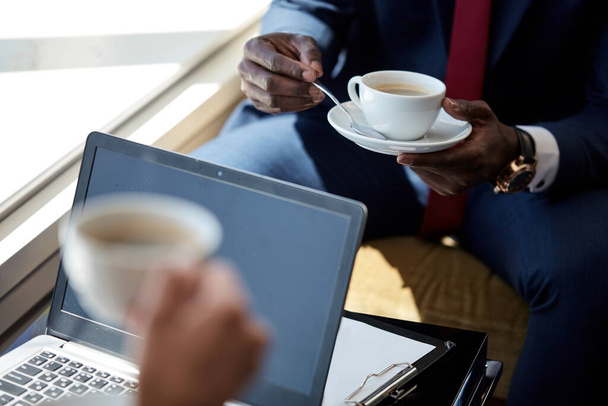cropped photo of business people drinking coffee - Foto, Imagem