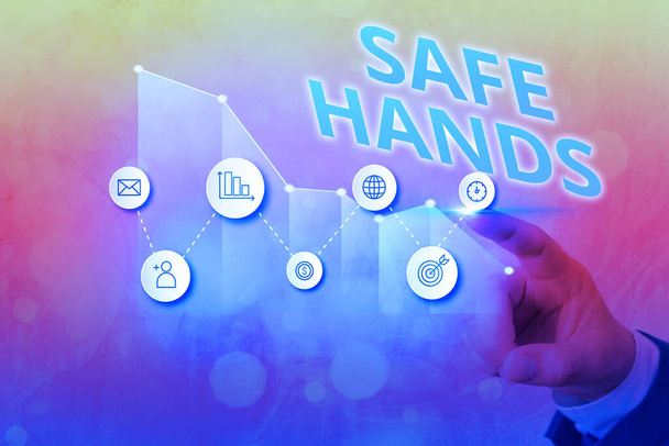 Az sms-ben az áll, hogy "Biztonságos kéz". Fogalmi fotó Biztosítása a sterilitás és tisztaság a kezek fertőtlenítés Nyíl szimbólum megy felfelé jelölő pontokat mutató jelentős eredményt. - Fotó, kép