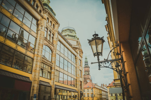 Wroclaw, Poland - June 15, 2019.Wroclaw Houses and streets of the city of Wroclaw. Cityscape - Фото, зображення