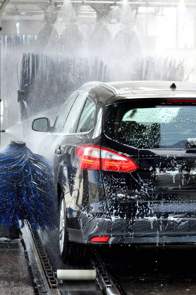 Καθαρισμός οχημάτων πλύσιμο αυτοκινήτων - Φωτογραφία, εικόνα