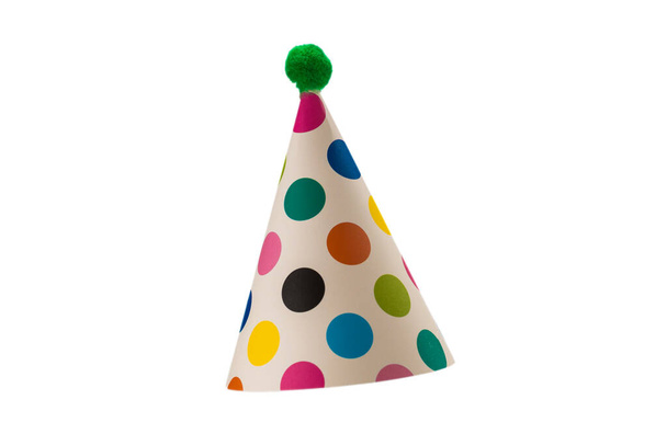 Gorra de cumpleaños colorida aislada sobre fondo blanco - Foto, Imagen