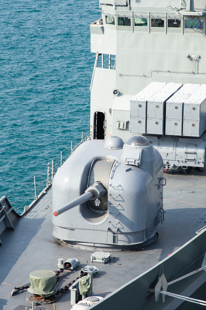 πυργίσκος όπλο σύγχρονο πολεμικό πλοίο - Φωτογραφία, εικόνα