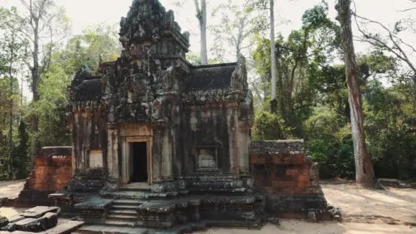 Siem Reap, Kambodża. Ruiny świątyni Angkor Wat. - Materiał filmowy, wideo