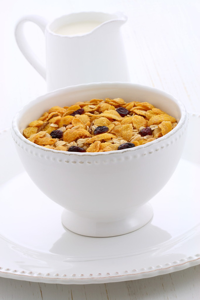 Délicieuses et saines céréales granola
 - Photo, image
