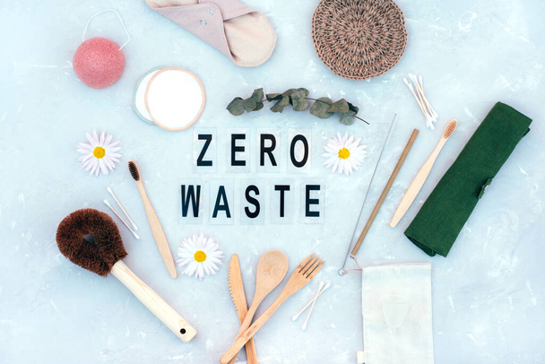 Zero waste inscription and various ecological products. Zero waste concept. Eco-friendly lifestyle. - 写真・画像