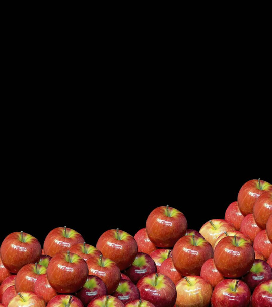 黒の背景に隔離された新鮮な赤いリンゴ - 写真・画像