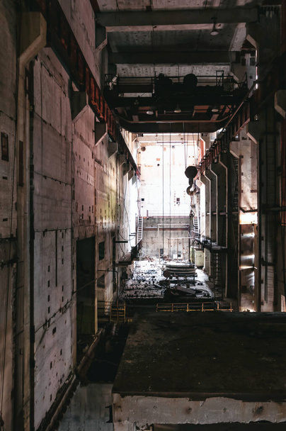 Budynek reaktorów 5 i 6 w Prypeci, strefa wykluczenia w Czarnobylu. Elektrownia atomowa w Czarnobylu Strefa alienacji na Ukrainie Związek Radziecki - Zdjęcie, obraz
