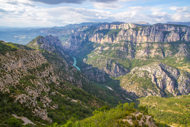 Gorges du Verdon (Gorges du Verdon), un canyon fluvial dans le sud-est de la France. - Photo, image