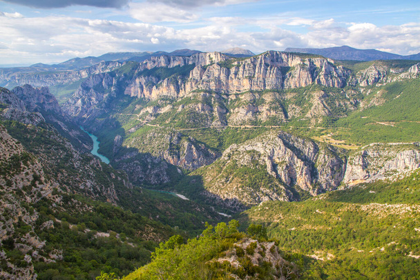 Gorges du Verdon (Gorges du Verdon), un canyon fluvial dans le sud-est de la France. - Photo, image