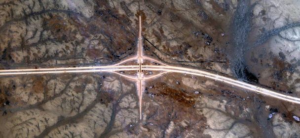 人間の風景アフリカの砂漠の空気からの抽象的な写真です。砂漠の風景の空中像,ジャンル:抽象的自然主義,抽象から具象的,現代的な写真 - 写真・画像