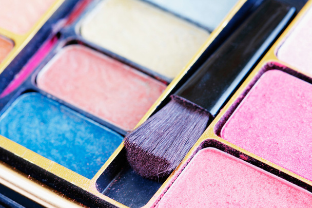 Multicolored eye shadows and cosmetics brush - Valokuva, kuva