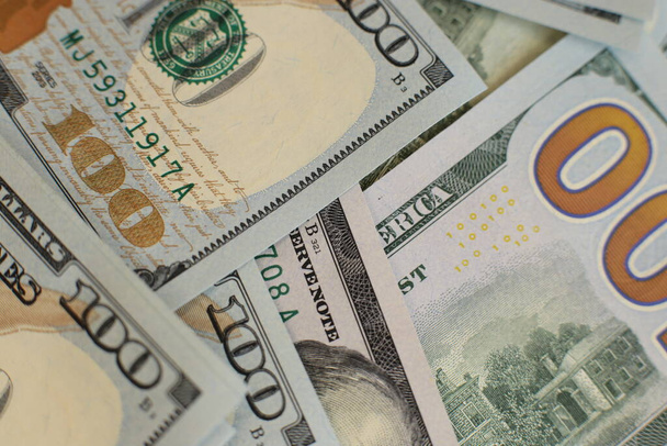 mucho dinero en efectivo en billetes de 100 dólares fondo rico
 - Foto, imagen