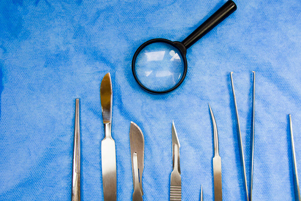 Kit di dissezione - Utensili in acciaio inossidabile di alta qualità per studenti di medicina, strumenti e attrezzature chirurgiche. - Foto, immagini