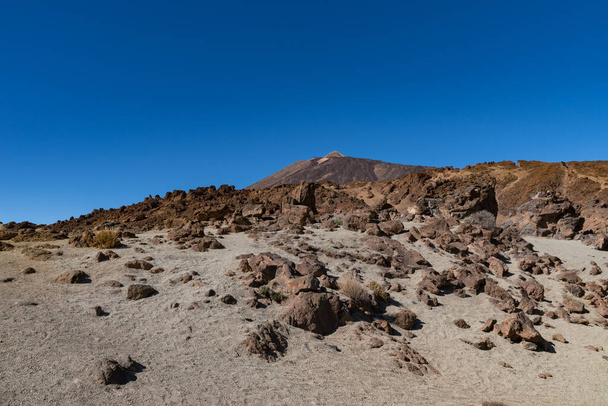 Paisagem marciana nas encostas orientais de Montana Blanca Mirador las Minas de San Jose, Parque Nacional Teide, Tenerife, Ilhas Canárias, Espanha
 - Foto, Imagem