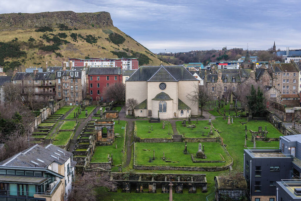 Edinburgh, İskoçya, İngiltere 'deki Eski Şehir' de bulunan Canongate Kilisesi ve Mezarlığı - Fotoğraf, Görsel