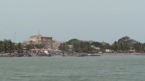 Gâmbia ferry velho de Banjul para barra em 2013
 - Filmagem, Vídeo