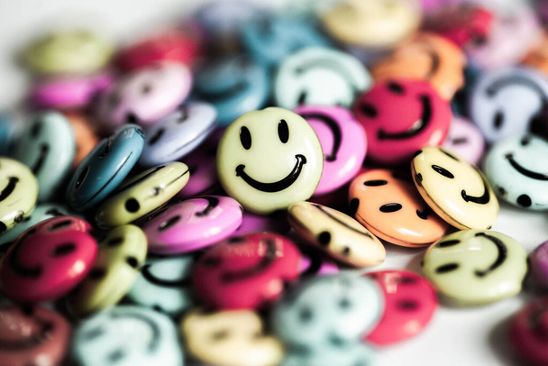 Happy Smiley Emoticon Face. Icône souriante. - Photo, image