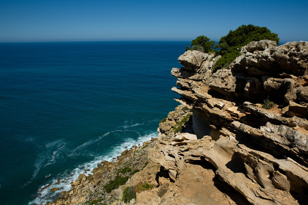 Kaap espichel uitgehold rotsen - Foto, afbeelding