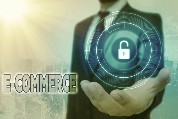 Kézírás E Commerce. Fogalom jelentése elektronikus adathordozó használata termék vásárlására, értékesítésére Grafikus lakat web adatbiztonsági alkalmazásrendszerhez. - Fotó, kép