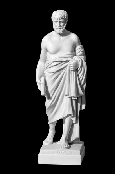 Statua classica in marmo di un uomo su sfondo nero - Foto, immagini