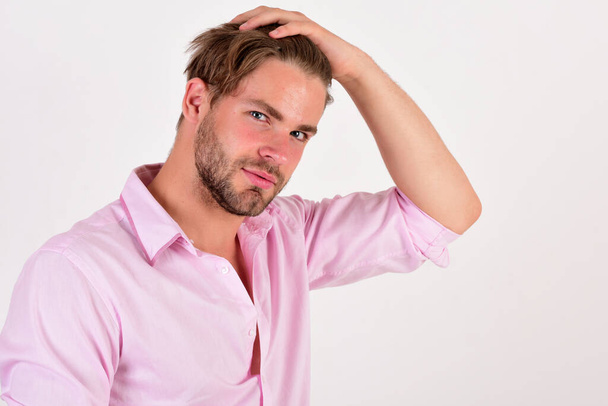 Guy with bristle in pink shirt and messy hair - Foto, immagini