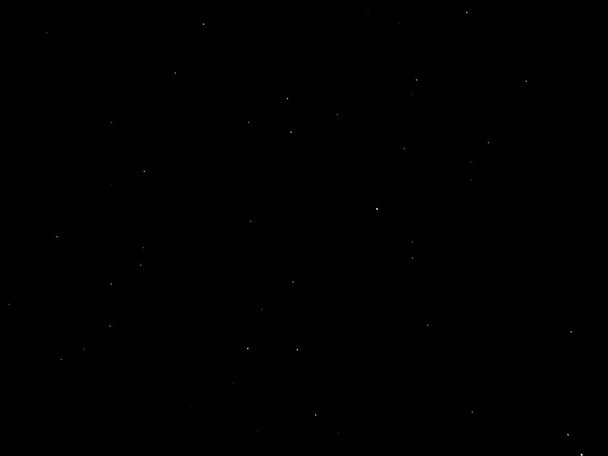 Λιγουρία, Ιταλία - 07 / 22 / 2020: Όμορφη φωτογραφία του φεγγαριού στις διάφορες φάσεις με διαφορετικά χρώματα. Μαύρος ουρανός και μικρά αστέρια στο βάθος. - Φωτογραφία, εικόνα