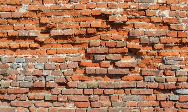 Tuğla duvar - Eski ve hasarlı - Fotoğraf, Görsel