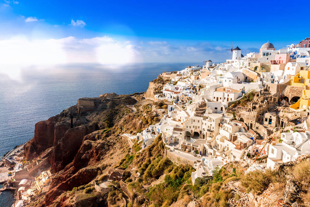 Tyypillisiä kyliä ja maisemia Santorinissa, Cycladesin saaristossa Egeanmerellä, Kreikassa - Valokuva, kuva